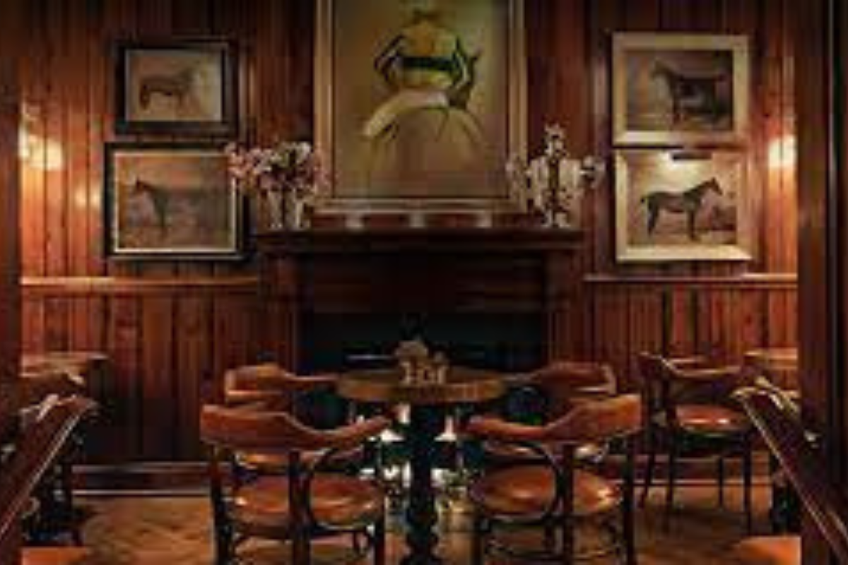 The Polo Bar: Ralph Lauren Restaurant - Everything You Need To Know In