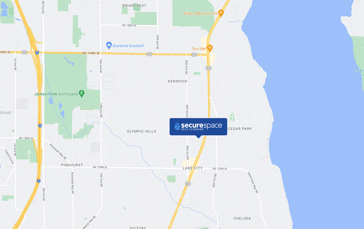 Conveniently located on NE 130th St, directly accessible from Route 522 (Lake City Way NE).