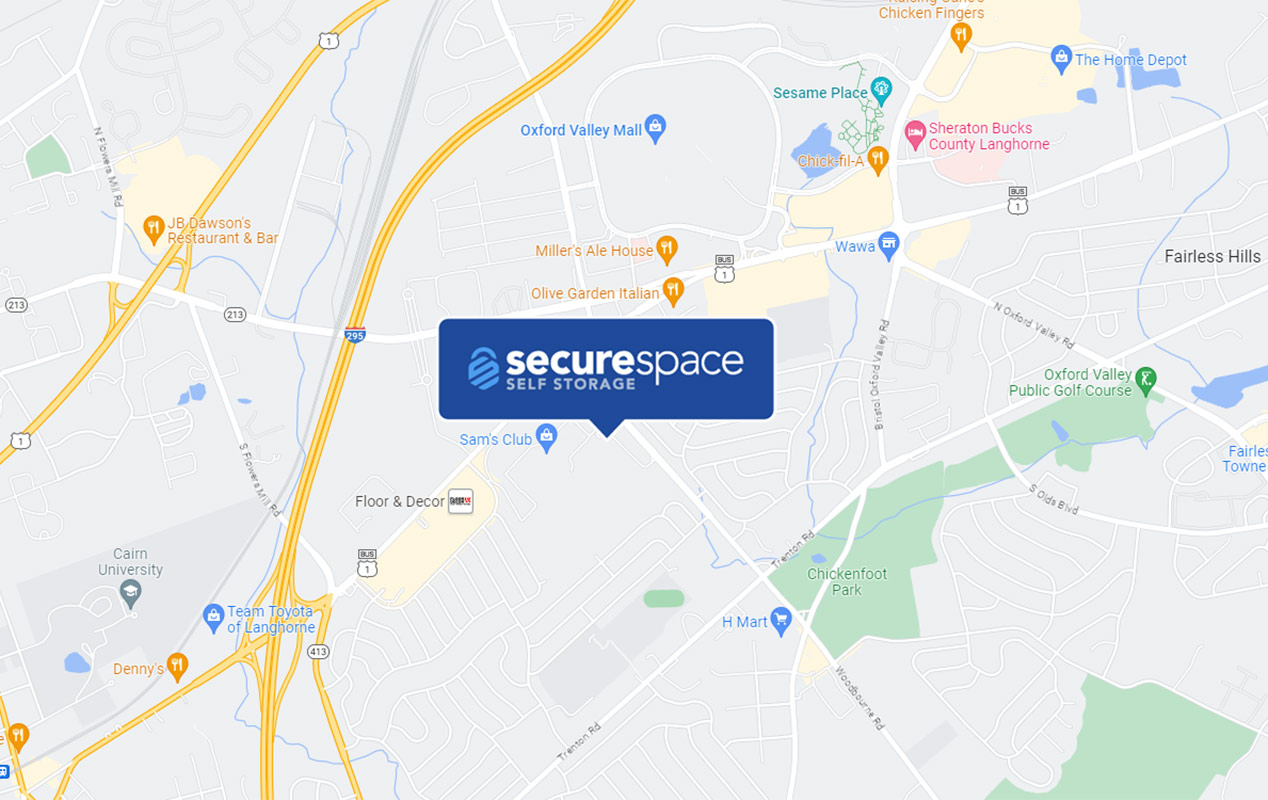 Conveniently located on Woodbourne Rd, directly accessible from I-295.