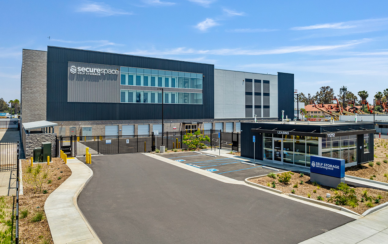 SecureSpace Self Storage in Santa Fe Springs, CA.